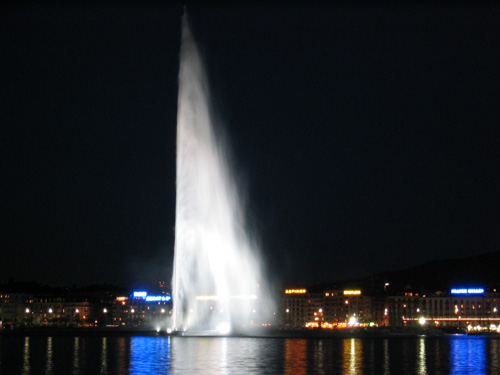 Jet d'Eau bei Nacht