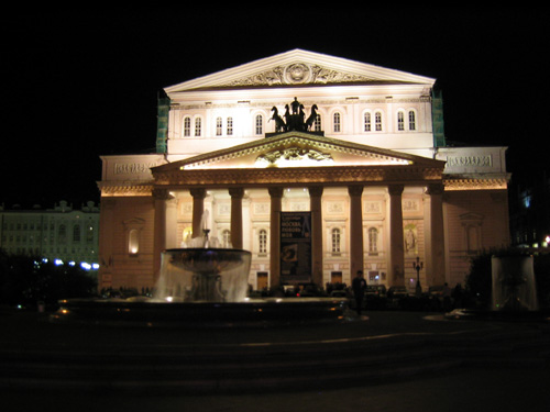 Bolshoi-Theater bei Nacht